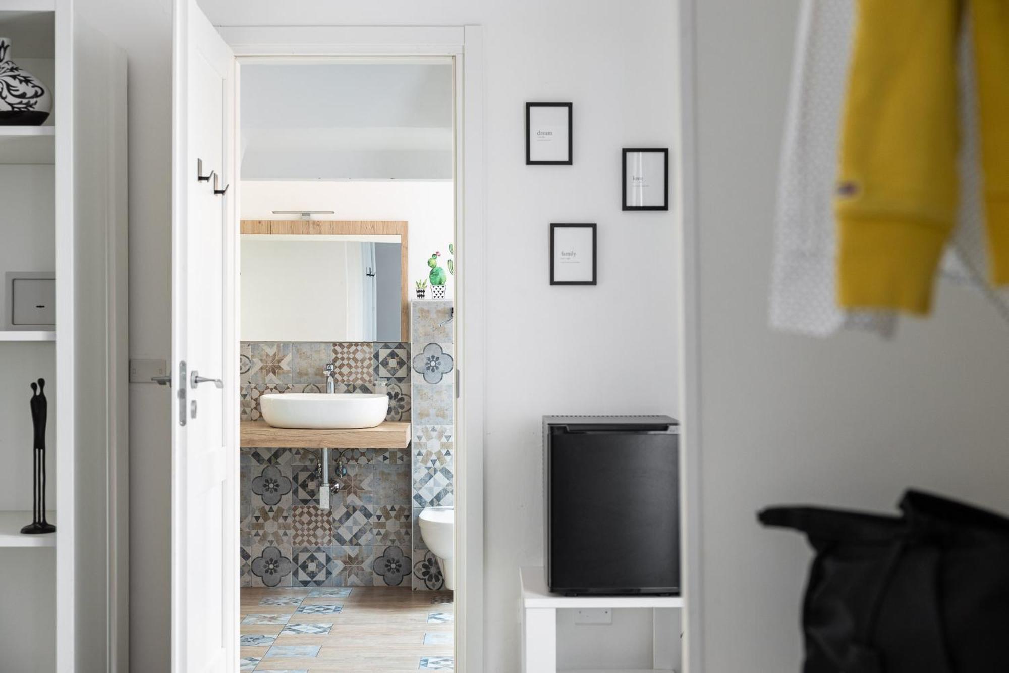 B&B Vitruvio Suites Formia Exteriör bild