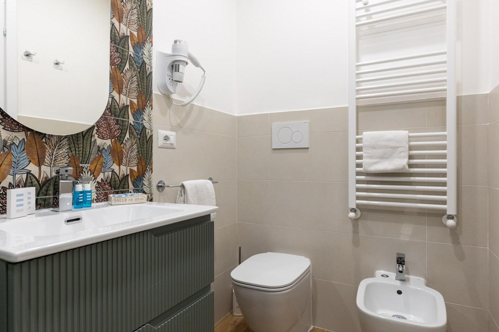 B&B Vitruvio Suites Formia Exteriör bild