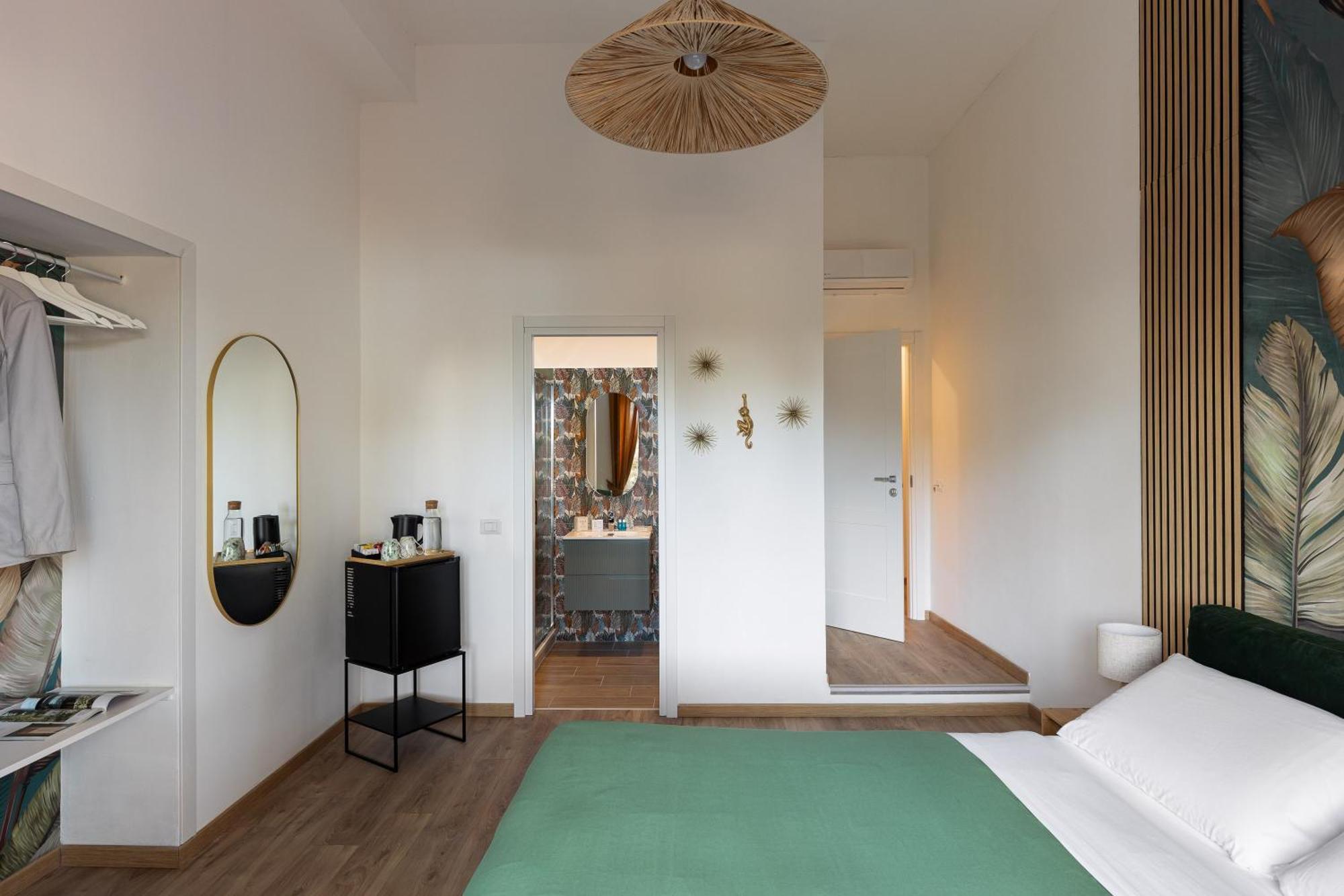 B&B Vitruvio Suites Formia Exteriör bild