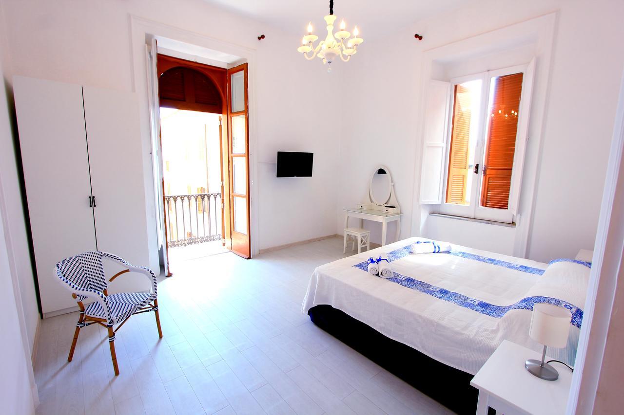 B&B Vitruvio Suites Formia Exteriör bild