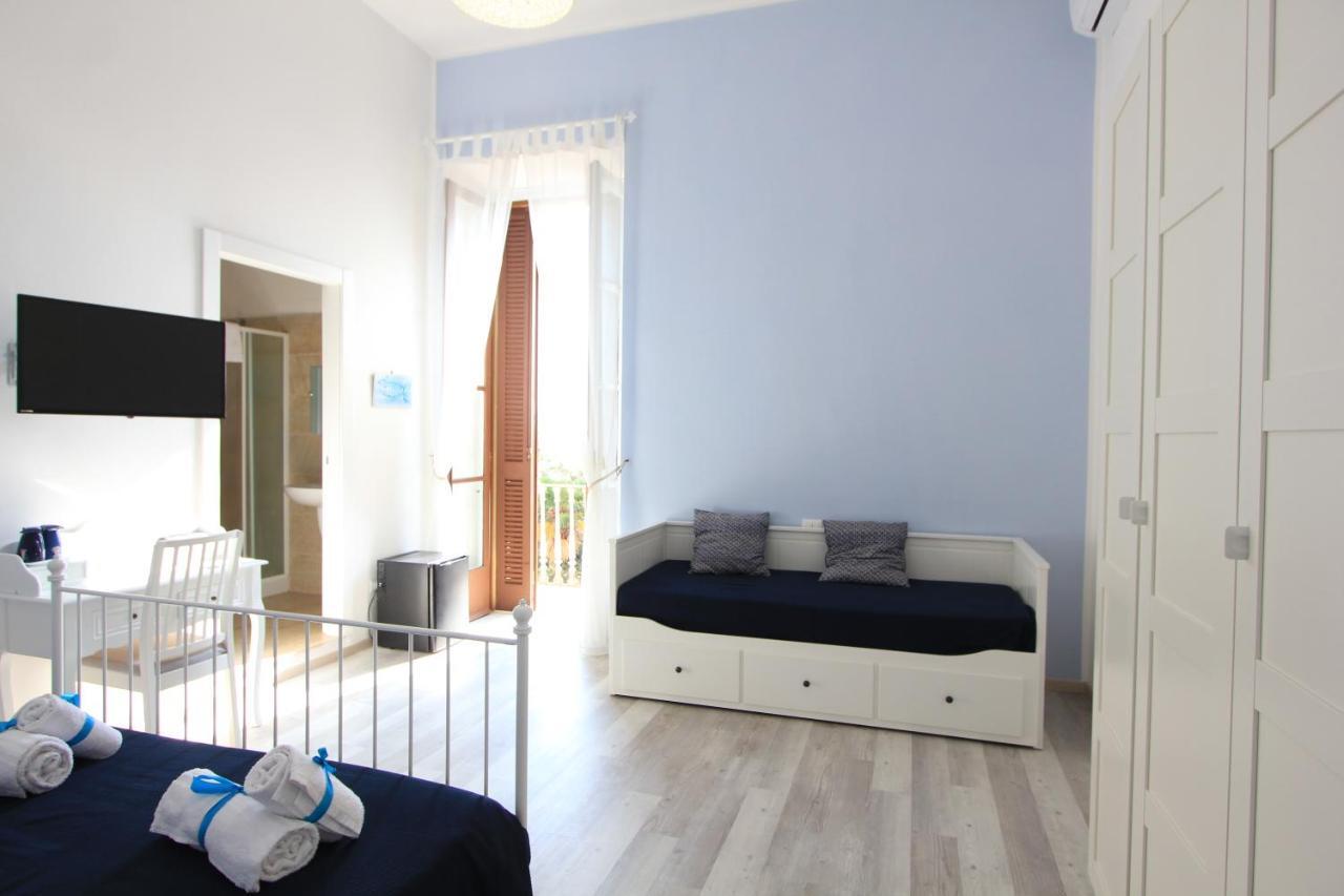 B&B Vitruvio Suites Formia Exteriör bild
